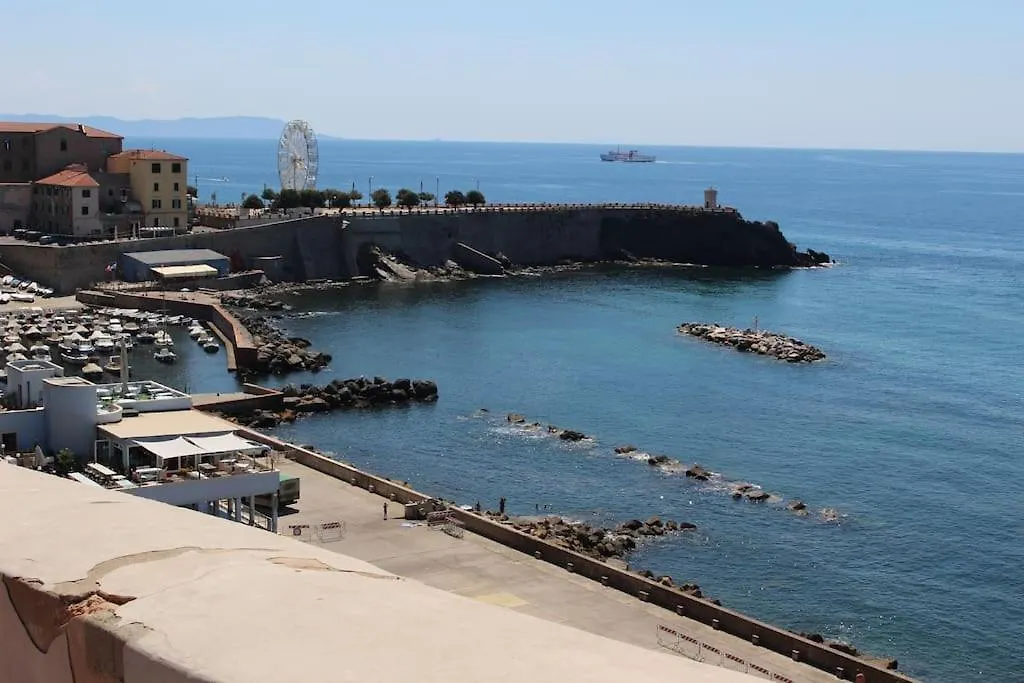 Loft L2Home Piombino 0*,  Italy